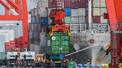 تراجع صادرات اليابان للشهر الرابع على التوالي تحت ضغط الرسوم الجمركية الأمريكية