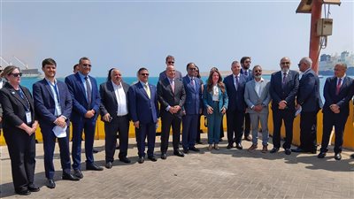 اقتصادية قناة السويس تستقبل وفد أمريكي بالسخنة للتعرف على قصص نجاح مشغلي الميناء وأعمال التطوير