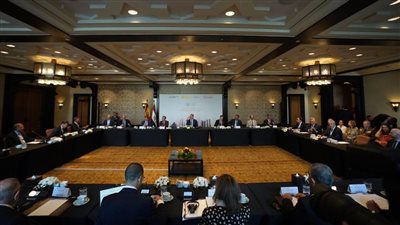 ملك إسبانيا يترأس لقاء مع عدد من رجال الأعمال لتعزيز دور القطاع الخاص  