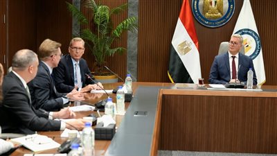 وزير البترول يبحث مع وفد مؤسسة تمويل التنمية الأمريكية فرص التعاون في مشروعات الطاقة والبتروكيماويات 
