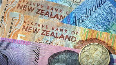 الدولاران الأسترالي والنيوزيلندي يهبطان لأدنى مستوى في 3 أسابيع