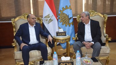 محمد جبران يتفقد موقع حادث المحلة ويوجه بتقديم كامل أوجه الدعم للضحايا