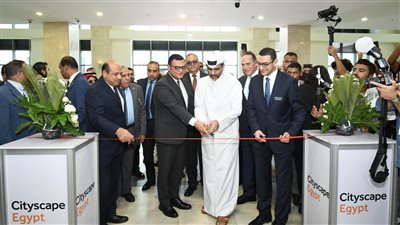  وزير الإسكان: مصر توفر بيئة آمنة وجاذبة للاستثمارات العقارية 