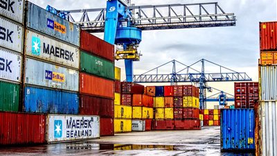 الصادرات المصرية إلى الإمارات تقفز 141.2% خلال أول سبعة أشهر من 2025