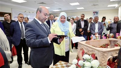نائب وزير التعليم يفتتح معرض منتجات التعليم الفني بالعاصمة الإدارية