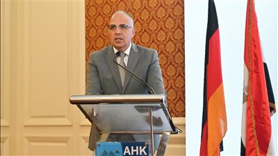 سويلم: مشروعات حماية السواحل تعزز قدرة مصر على التكيف مع تغير المناخ