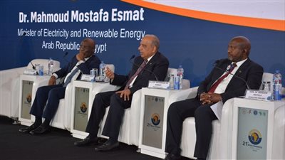 عصمت: نعمل على دمج الطاقة المتجددة في المدن الذكية وتوسيع الشراكات مع القطاع الخاص