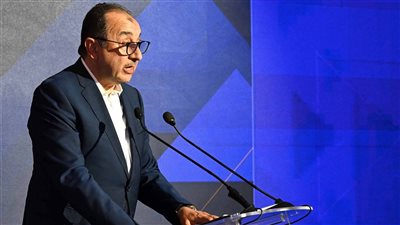 وزير قطاع الأعمال: شركة النصر للكيماويات الدوائية تشهد ميلادا جديدا بعد عملية تطوير 