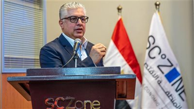 جمال الدين: نعمل على تطوير الإجراءات الجمركية بجميع موانئ اقتصادية قناة السويس تحقيقا للريادة الدولية