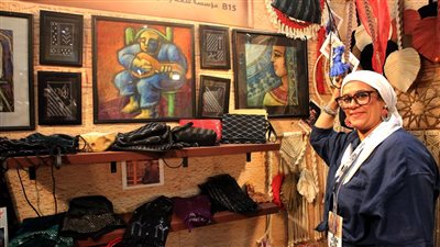 “تراثنا 2025” يفتح أبوابه للحرفيين من الصعيد.. وإقبال واسع على منتجات أسيوط