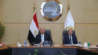 كامل الوزير: الوزارة تتابع خطط إعادة تشغيل خطوط الإنتاج المتوقفة مع المصانع لإزالة جميع المعوقات 