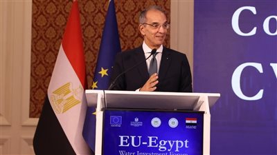 وزير الاتصالات: تنفيذ عدد من المشروعات لتوظيف التكنولوجيا والذكاء الاصطناعي في إدارة الموارد المائية