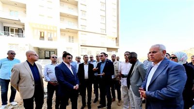 مشروع سكن مصر بالقاهرة الجديدة.. الوزير يشدد على سرعة التسليم وتطوير المرافق المحيطة