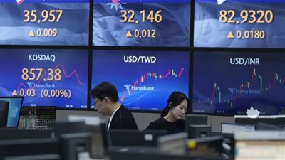 الأسواق الآسيوية تستعيد مكاسبها مع تراجع الدولار وتوقع خفض الفائدة الأمريكية