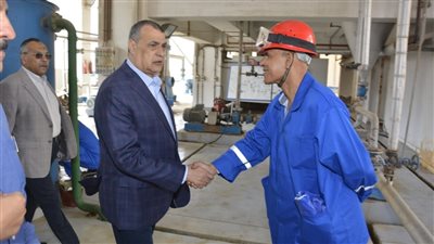 وزير الإنتاج الحربي من داخل مصنع 81: هدفنا تعزيز كفاءة الإنتاج وتطبيق أعلى معايير السلامة والحوكمة