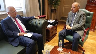 محمود عصمت: نسعى لتوطين صناعة مهمات الطاقة الشمسية والرياح وتعزيز كفاءة الشبكة