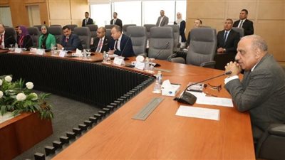 وزير الكهرباء يوجه بدمج التدريب النظري والعملي واستهداف شباب المهندسين والفنيين