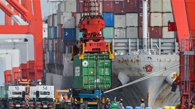 تراجع صادرات اليابان إلى الولايات المتحدة بنسبة 10.2% نتيجة ارتفاع الرسوم الجمركية