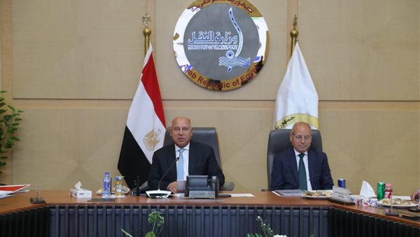 اجتماع وزير الصناعة