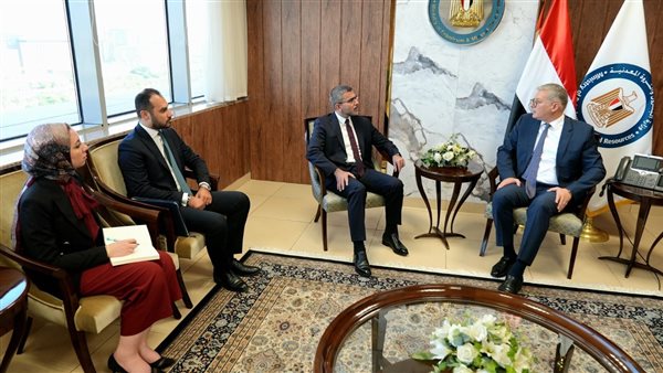 وزير البترول ووكيل