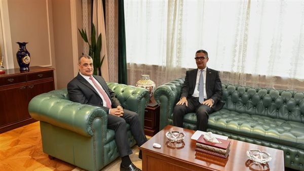 وزيرا الإنتاج الحربي