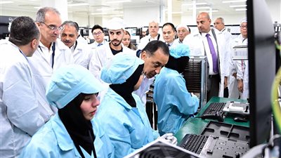 بـ استثمارات 50 مليون دولار.. رئيس الوزراء يفتتح مصنع شركة 