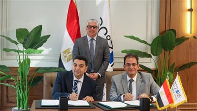 “الأهرام للكيماويات” تطلق مشروعًا جديدًا بالمنطقة الصناعية في السخنة لإنتاج الفورمالدهيد والغراء والميلامين