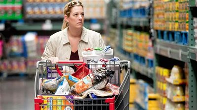 مبيعات التجزئة البريطانية ترتفع بشكل غير متوقع خلال سبتمبر 2025