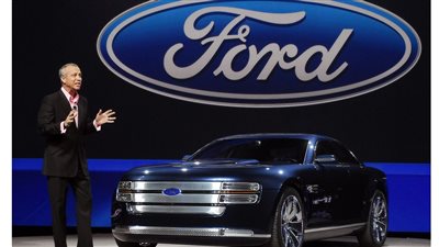 فورد تتوقع خسائر تصل إلى ملياري دولار بسبب حريق مصنع 