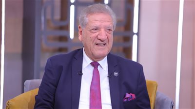 فخري الفقي: 1.5 مليون هاتف يدخل مصر سنويا.. وتطبيق الضريبة بأثر رجعي غير قانوني 