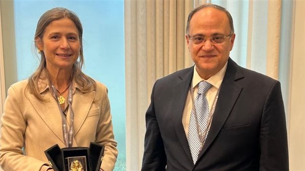 الغمراوي يلتقي المدير