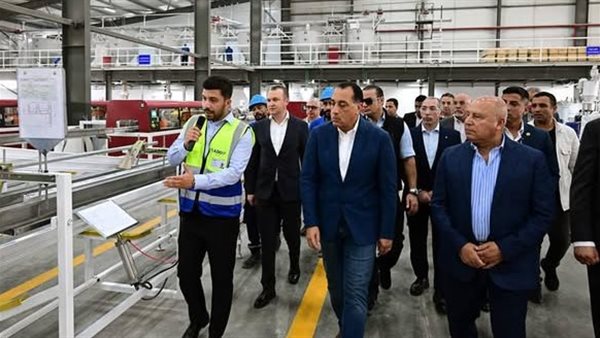 مدبولي يفتتح مصنع