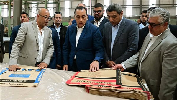 مدبولي يفتتح مصنع