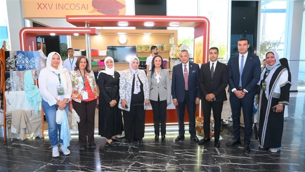 وزيرة التضامن ومحافظ