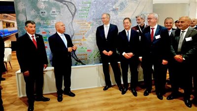 وزير النقل يشهد تسليم مسار الخط السادس لمترو أنفاق القاهرة الكبرى 