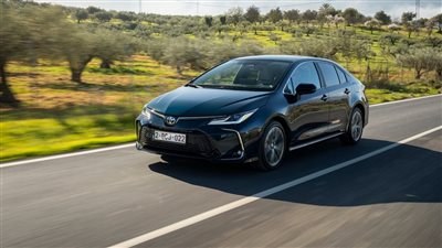 تويوتا كورولا 2026 تشعل المنافسة في سوق السيارات المصرية.. اعرف مواصفاتها وأسعارها 