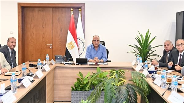 وزير الموارد المائية