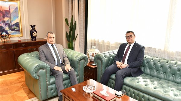 وزيرا الإنتاج الحربي