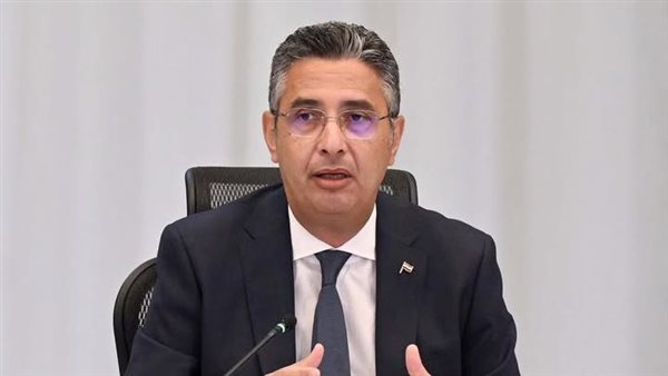 الدكتور شريف فاروق