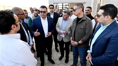 وزير الإسكان ومحافظ الفيوم يتفقدان محطتي معالجة 