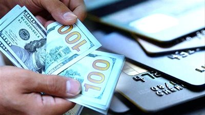 سافر واشتري أونلاين.. تفاصيل بطاقة الائتمان الدولارية من البنك الأهلي المصري 2026