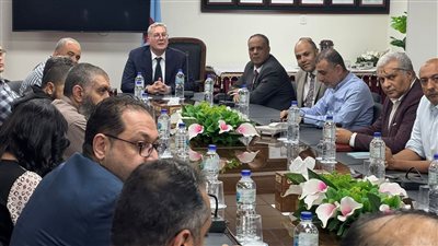 وزير البترول يجري زيارة مفاجئة لمقر شركة بتروجلف مصر 