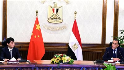 رئيس الوزراء: نولي أهمية كبرى للشركات الصينية المساهمة في تنفيذ المشروعات ذات الأولوية 
