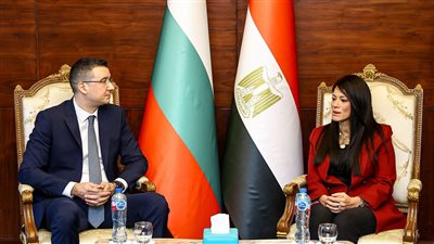 تعاون بين مصر وبلغاريا في النقل واللوجستيات والملاحة الرقمية.. وخط طيران مباشر بين القاهرة وصوفيا