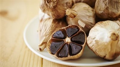  الثوم الأسود.. لماذا يتجاهل المزارعون 