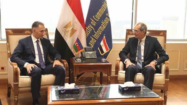وزيرا الاتصالات المصري