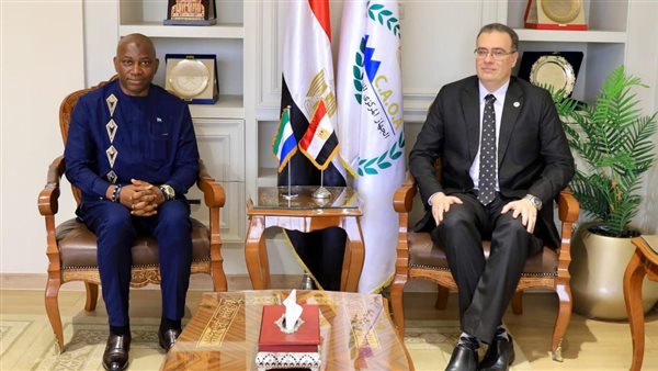 حاتم نبيل يستقبل