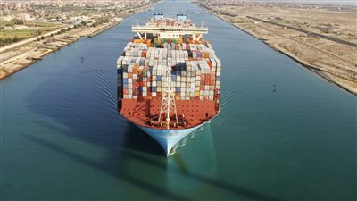 تحسن الملاحة بقناة السويس يرفع الإيرادات إلى 1.97 مليار دولار منذ يوليو 2025