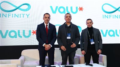 ڤاليو وإنفنيتي توقعان شراكة استراتيجية لدعم انتشار شواحن السيارات الكهربائية في مصر