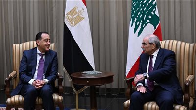 رئيس وزراء لبنان يستقبل مصطفى مدبولي بمطار رفيق الحريري الدولي 